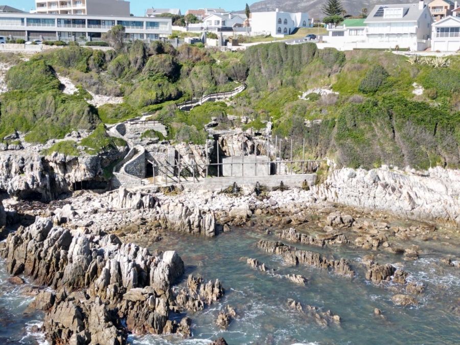  Bedroom Property for Sale in De Kelders Western Cape